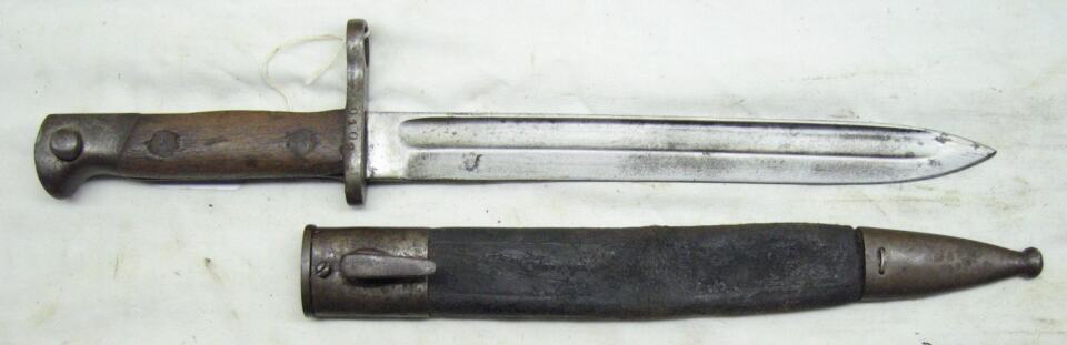 M1892/93 Humpback bayonet with scabbard.