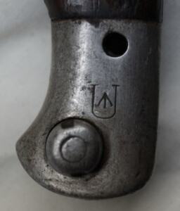 P1907 bayonet with almond stud scabbard.
