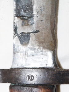 M1891/1950 Sciabola Baionetta Modificata per Fucile Enfield N.3 MKIII with correct scabbard.