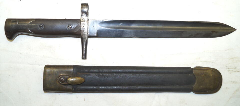 M1871/87/16 Vetterli-Carcano bayonet with scabbard.