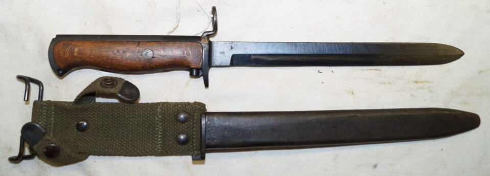 M1956 bayonet with scabbard and frog for US M1 Carbine.