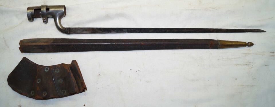 P1853/58 triform socket bayonet with scabbard.