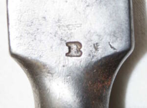 P1853/58 triform socket bayonet with scabbard.