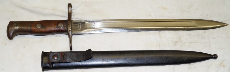 M1889 bayonet with scabbard WAFFENFABRIK NEUHAUSEN Blade sharpened and subsequently buffed.