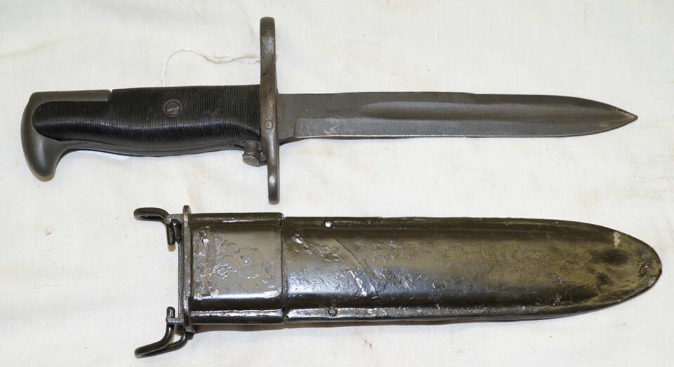 ROK M5 bayonet with scabbard.