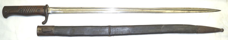 S98nA quillback bayonet with scabbard.