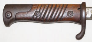 S98nA quillback bayonet with scabbard.