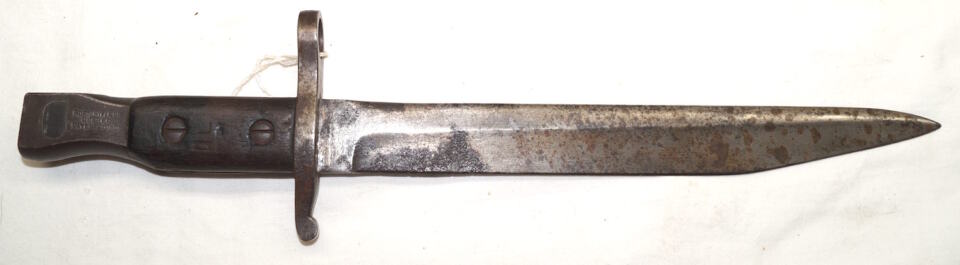 MkII* (P1911) Ross bayonet with modified blade profile 7/16 Poor condition.