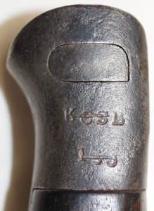 P1907 Hooked Quillon Bayonet with almond stud scabbard.