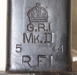 MkIII* bayonet with scabbard.RFI 5/44