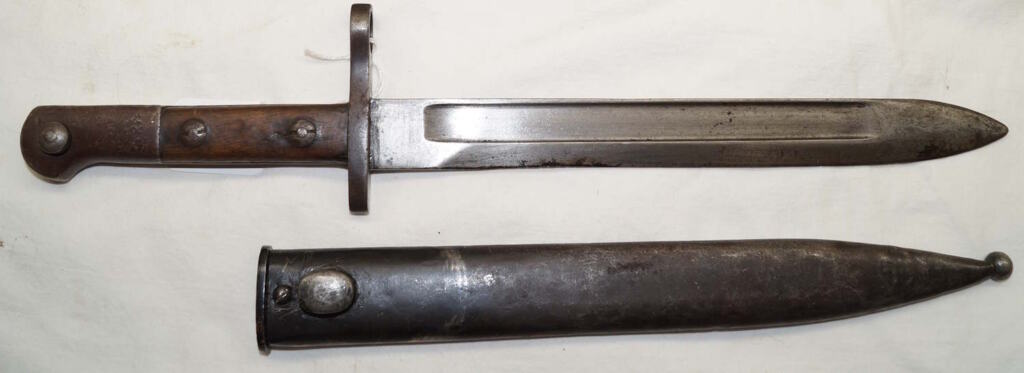 M1935 LONG POMMEL bayonet with scabbard.