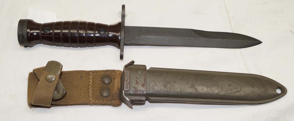 Italian produced M4 bayonet with PLASTIC scabbard and grips.