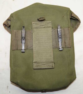 First generation US M249 SAW ammunition pouch