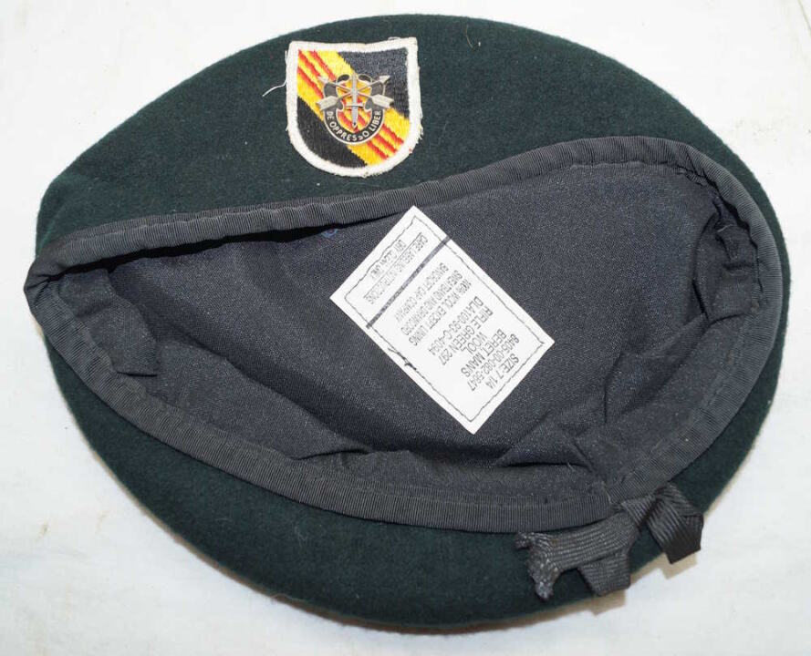 US 5th Special Forces group Green Beret Size 7 1/4 1990s era.