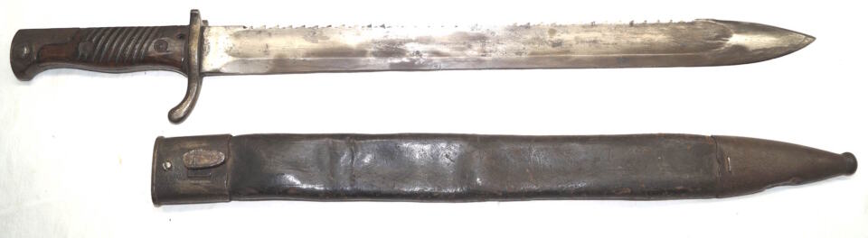 SAXON S98/02 Sawback bayonet with scabbard.