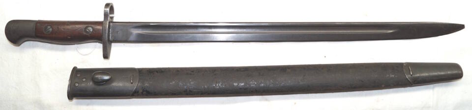 P1907 bayonet with almond stud scabbard.