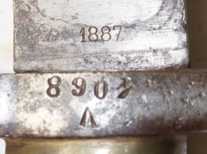 M1880 Comblain sawback bayonet AC scales.