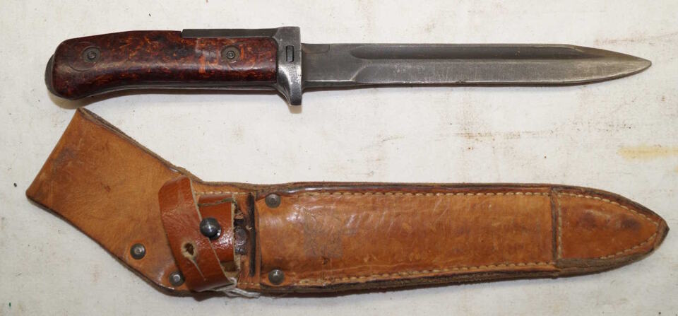VZ58 bayonet with leather sheath FULL TANG with extension and composite grips