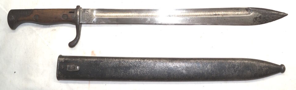 WZ98/05 bayonet with scabbard.